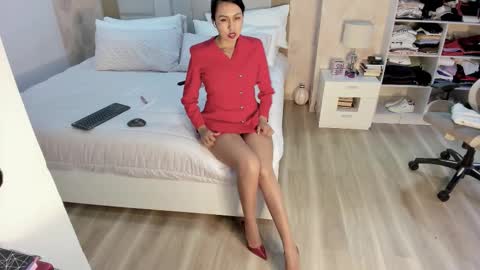 Zuly online show from 03.04.26