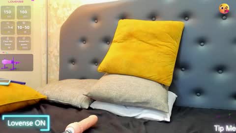 Snapshot of steissy_cossio chatting on 03.04.26 steissy online show from 03.04.26