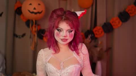 Stella online show from 10.30.25