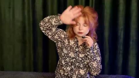 Snapshot of stela_vanila chatting on 05.12.26 Stella online show from 05.12.26