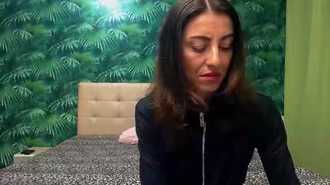 Snapshot of stella_john chatting on 01.10.25 Stella John online show from 01.10.25