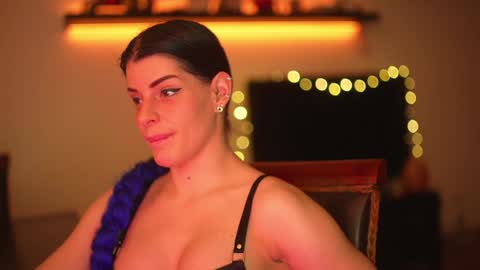 Stella online show from 12.29.24