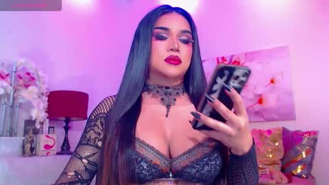 CALL ME STELLA online show from 12.22.25