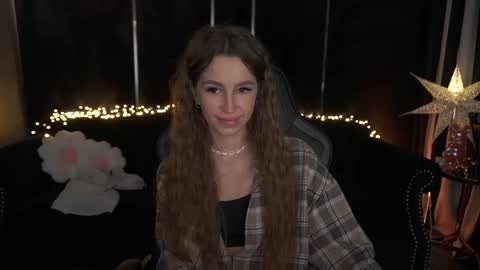 stellahoneywell online show from 04.18.26