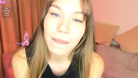 Snapshot of stellaotell chatting on 10.25.25 Molly online show from 10.25.25