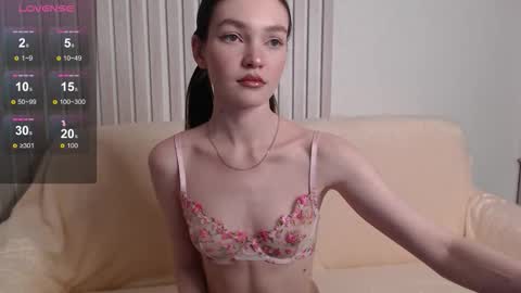 stellapayne online show from 11.04.25