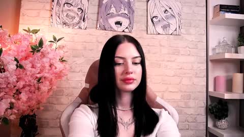 Snapshot of stellary_shy chatting on 12.12.24 Stellary online show from 12.12.24