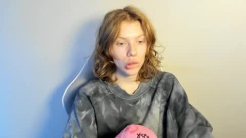 S T E L L A online show from 12.17.25