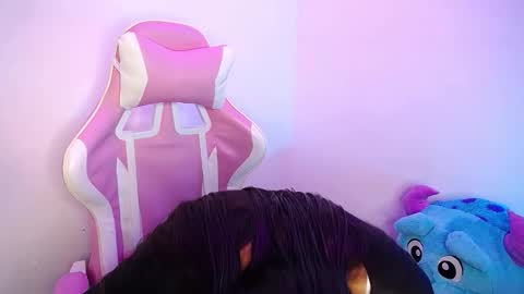 Emma online show from 12.05.25