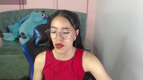 Stephania online show from 02.21.25