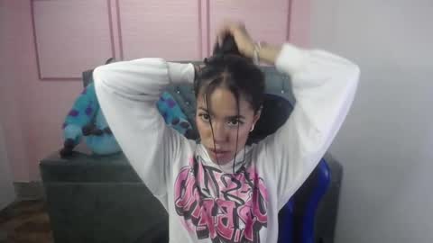 Stephania online show from 03.08.25