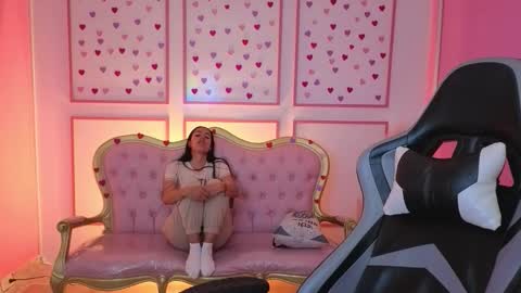 Stephania online show from 09.13.25