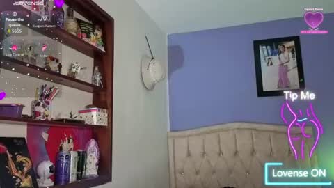 Snapshot of stephania_t chatting on 06.10.26 Stephania online show from 06.10.26