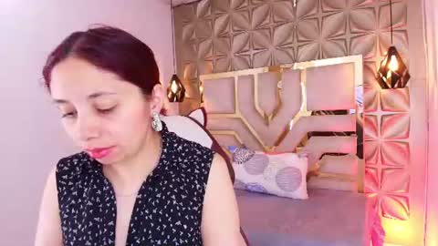 Snapshot of stephaniesun_ chatting on 06.13.26 Stephaniesun online show from 06.13.26
