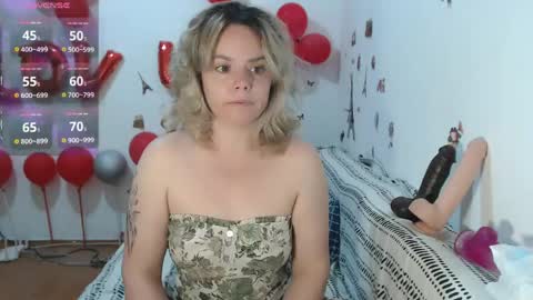 Stephanie   online show from 04.07.26