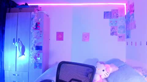 Stephanie  online show from 02.18.25