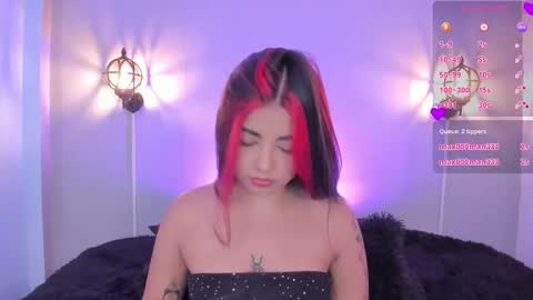 Snapshot of stephany_rosess chatting on 11.18.25 steph online show from 11.18.25