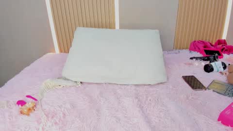 Stephany online show from 10.30.25