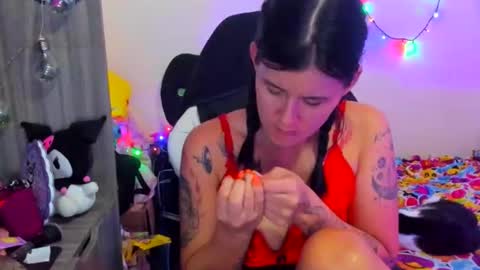 Stephany  independient model  online show from 10.15.25