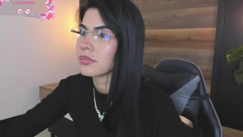 Snapshot of stephanya_ chatting on 05.06.26 S T E P H A N Y A online show from 05.06.26