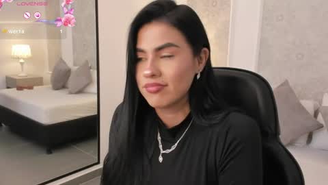 Snapshot of stephanya_ chatting on 05.21.26 S T E P H A N Y A online show from 05.21.26