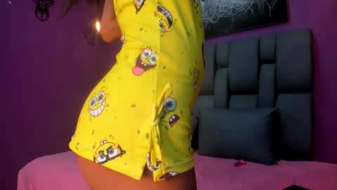 Snapshot of stephanyholland chatting on 12.01.25 Sthep online show from 12.01.25