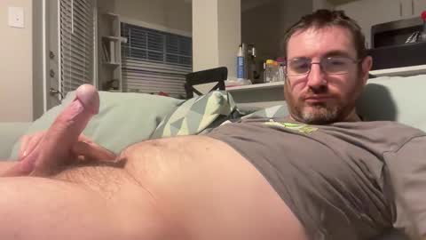 Snapshot of stephenhurst1987 chatting on 12.17.25 stephenhurst1987 online show from 12.17.25