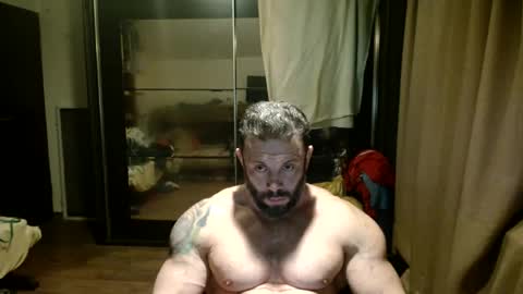 Snapshot of stevebulkzor chatting on 10.07.25 Steve Oakenshield son of John son of Vasyl online show from 10.07.25