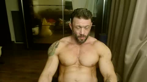 Snapshot of stevebulkzor chatting on 11.25.25 Steve Oakenshield son of John son of Vasyl online show from 11.25.25