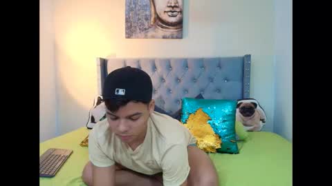 Snapshot of stewart_mateo_ chatting on 10.04.25 stewart online show from 10.04.25