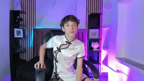Snapshot of sthepanodimonaco chatting on 07.14.26 Sthepano online show from 07.14.26