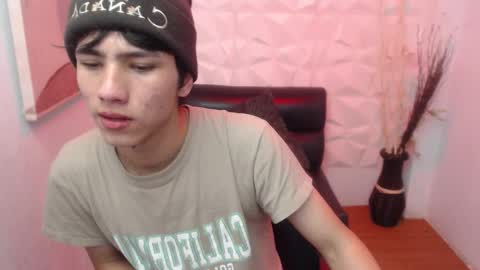 Snapshot of stich_23 chatting on 03.04.26 Stich online show from 03.04.26