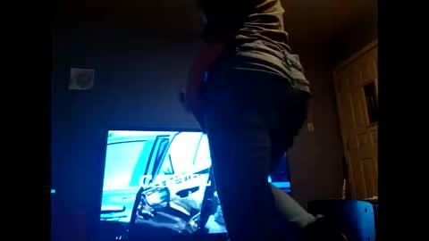 Snapshot of stickyredfunsize chatting on 10.25.25 stickyredfunsize online show from 10.25.25