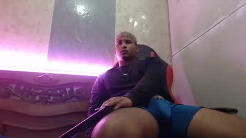 stitch love233 online show from 01.18.26