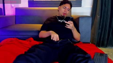 friends online show from 09.25.25