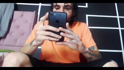 stiven online show from 10.19.25