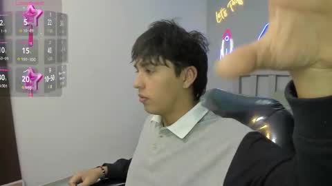 Stiwen online show from 12.17.25