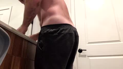 stlhotwifeguy online show from 12.25.24