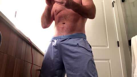 stlhotwifeguy online show from 01.01.25