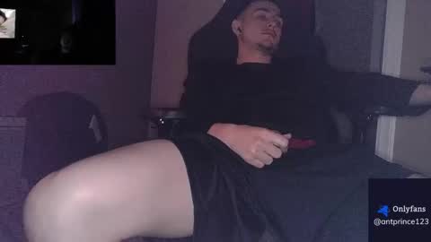 Snapshot of stoner394 chatting on 01.10.26 stoner394 online show from 01.10.26