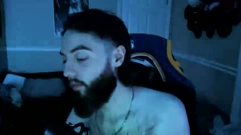 Snapshot of stoner_sad_boi chatting on 01.01.25 Oliver online show from 01.01.25