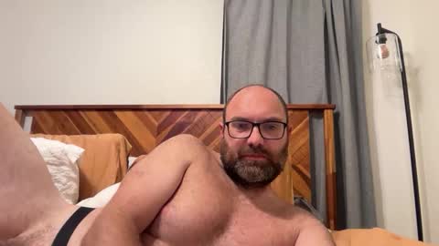 Snapshot of stoney8inches chatting on 11.04.25 stoney8inches online show from 11.04.25