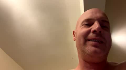 Stoodley22 online show from 01.05.25