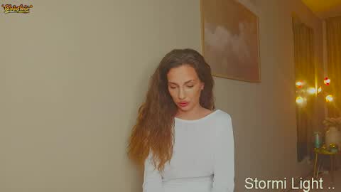 Snapshot of stormi_light chatting on 06.08.26 Stormi online show from 06.08.26