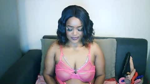 Snapshot of stormie955 chatting on 12.18.24 stormie955 online show from 12.18.24