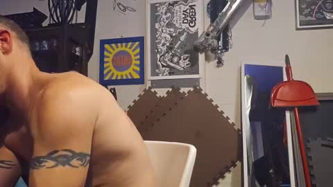 Str8 online show from 02.10.25