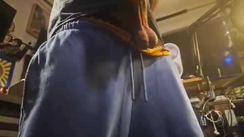 Str8 online show from 11.19.25