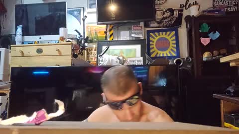 Str8 online show from 11.26.25