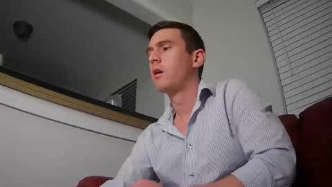 Snapshot of str8stuntcox chatting on 12.31.24 Str8StuntCox online show from 12.31.24