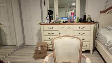 str8whiteboy21 online show from 11.28.25